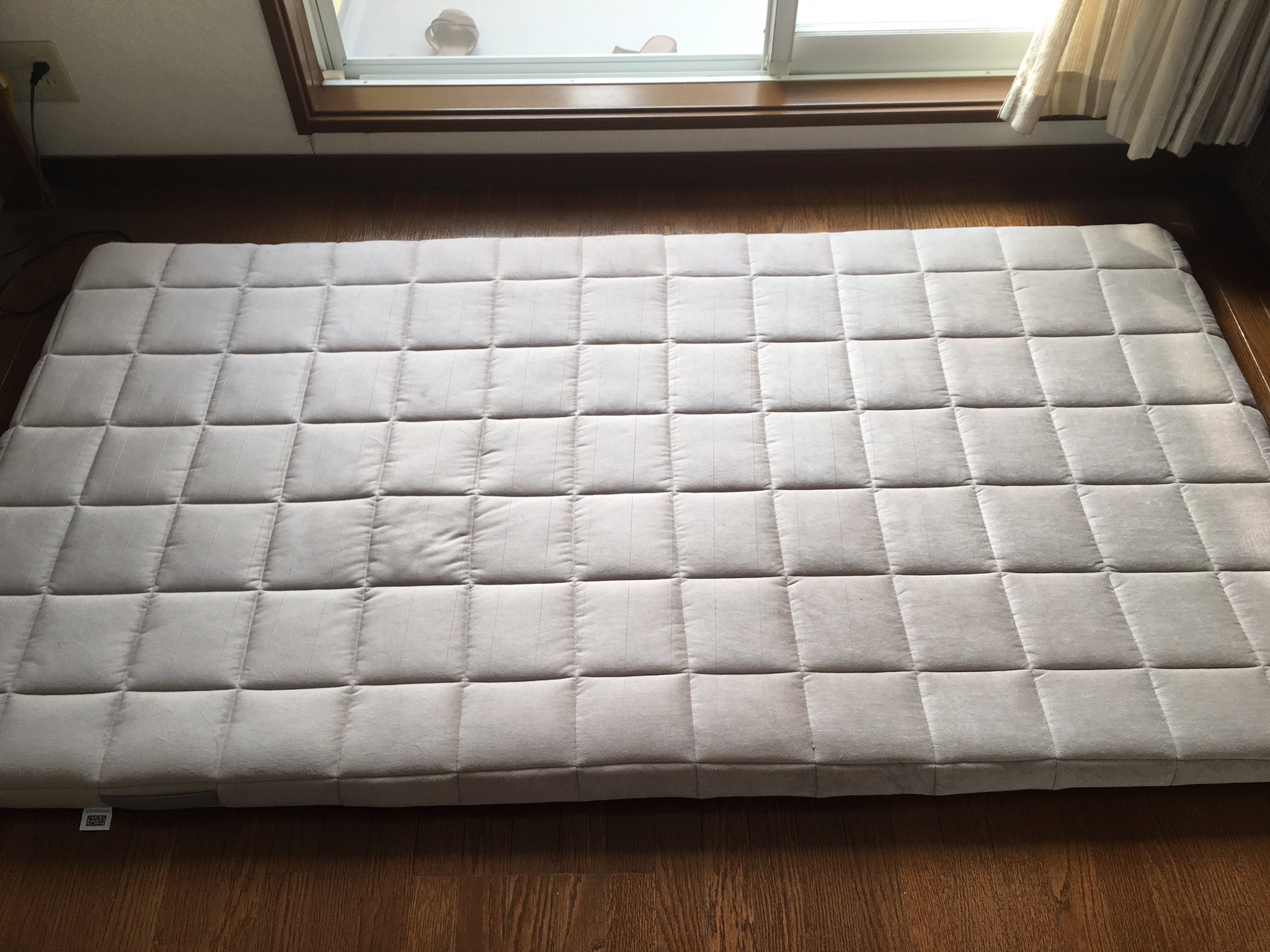 ����ɂ���G�A�E�B�[��